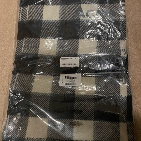 Acne Studios | Checked Wool Scarf - Picture 7 of 8